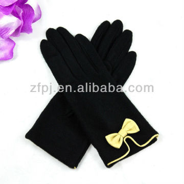 Черная элегантная шерстяная трикотажная перчатка